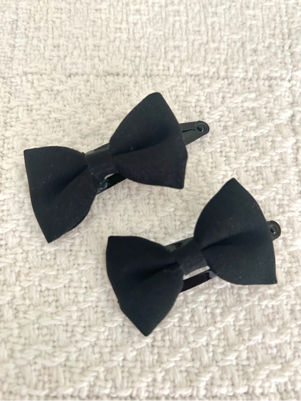 Vintage 1980s Black Grosgrain Mini Bow Hair Clips Set of 2